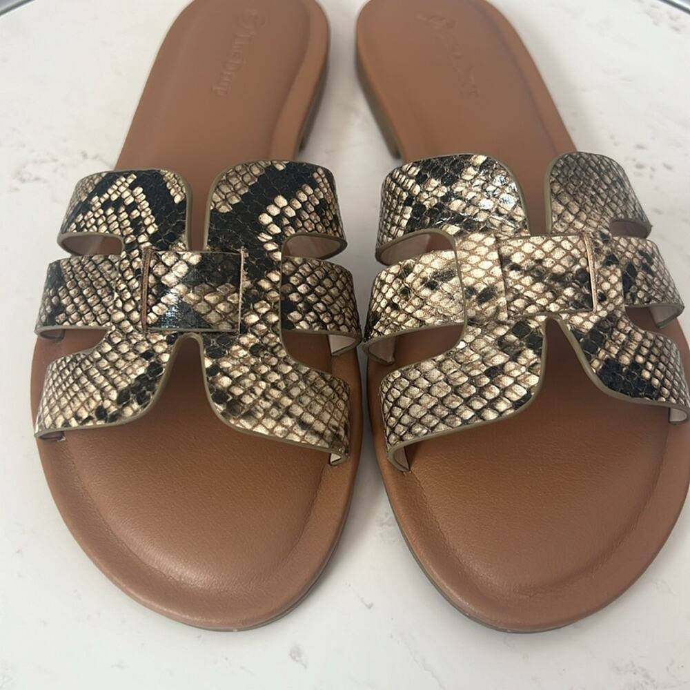 THE DROP- Python print slides/sandals Women’s - Picture 4 of 10